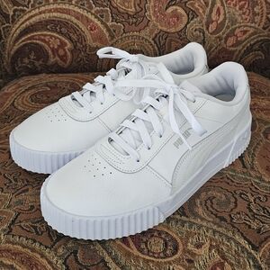 Puma Carina 2.0 Sneakers size 9.5 white Like New!